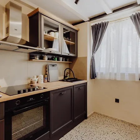 Twenty 5 * سبليت